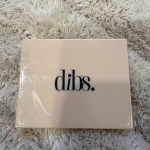 Dibs palm palette - coffee in hand